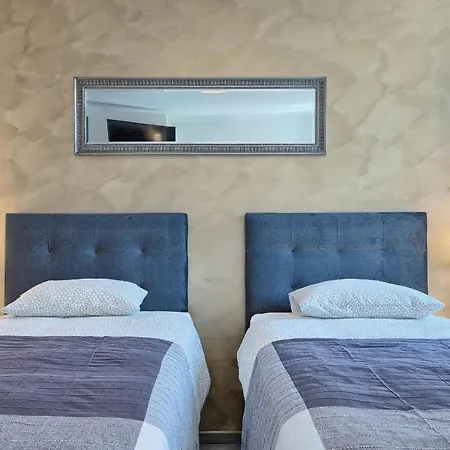 Luxury Flats In Centre Pula