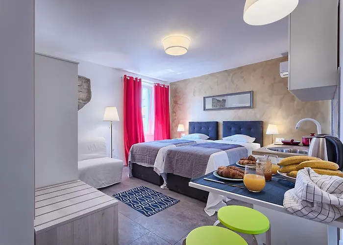 Πανσιόν Luxury Flats In Centre