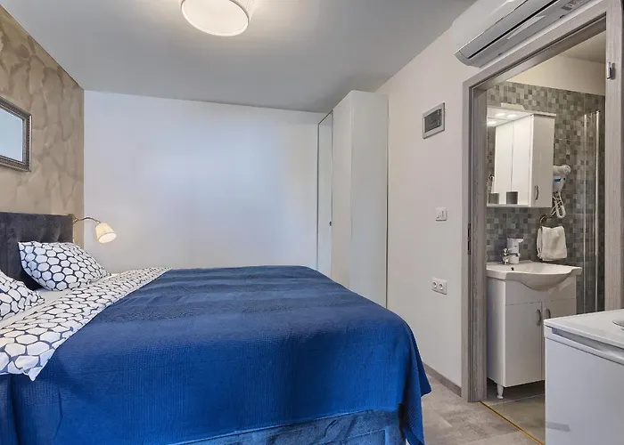 Luxury Flats In Centre 3* 풀라