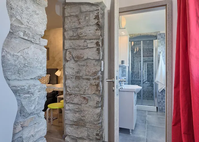 Luxury Flats In Centre 3* 풀라