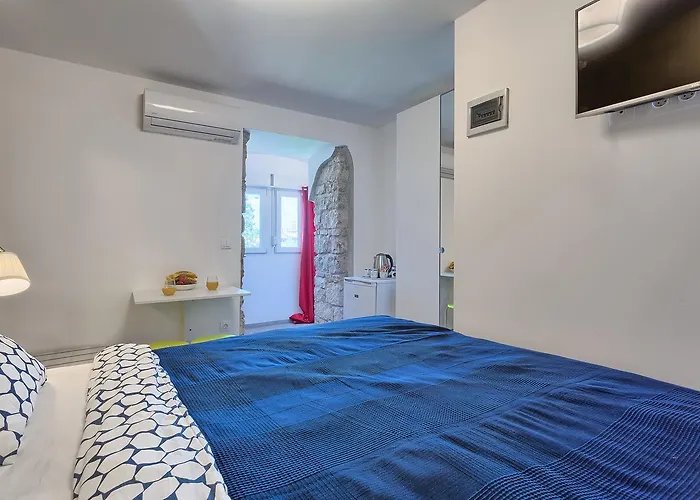 Luxury Flats In Centre Πανσιόν