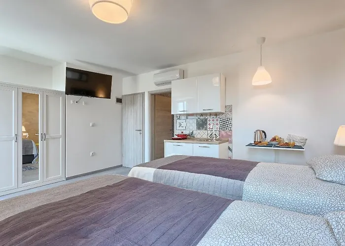 Luxury Flats In Centre 풀라