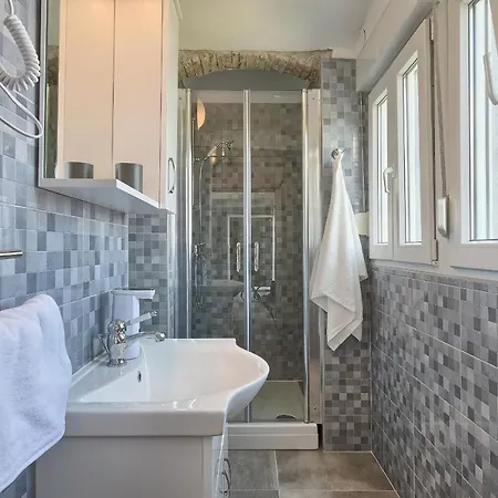 Luxury Flats In Centre Guest house