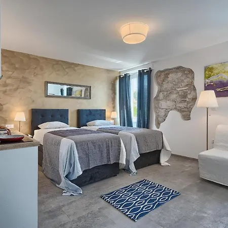 Luxury Flats In Centre Guest house 3*