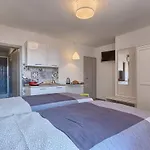 Luxury Flats In Centre 3*