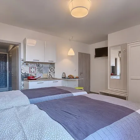 Luxury Flats In Centre 3*